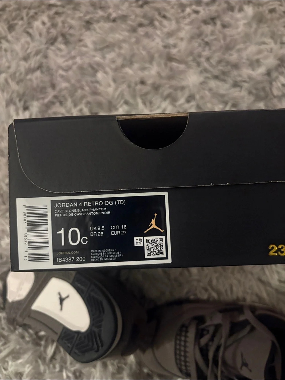 Retro Jordan 4